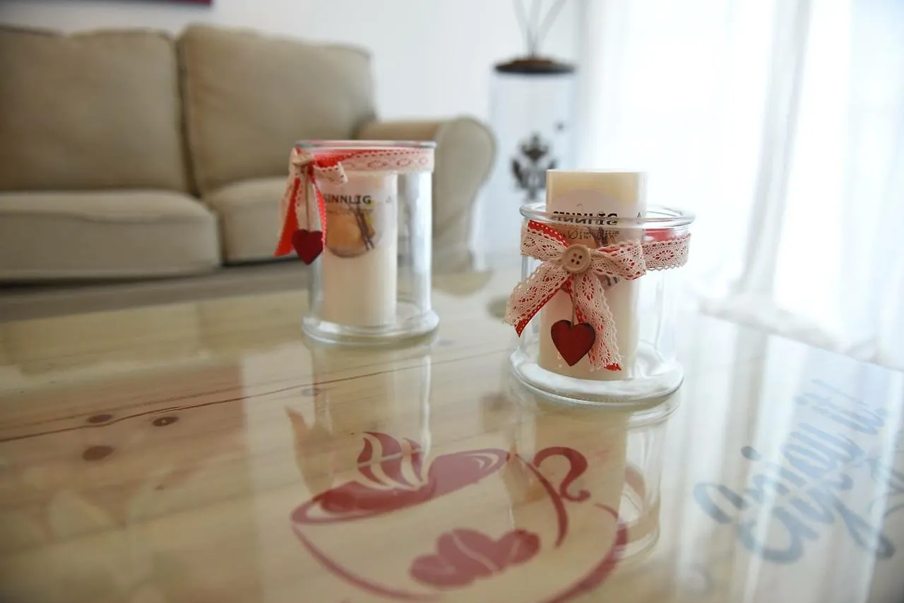 Angela'S Luxury Apartments Larnaca