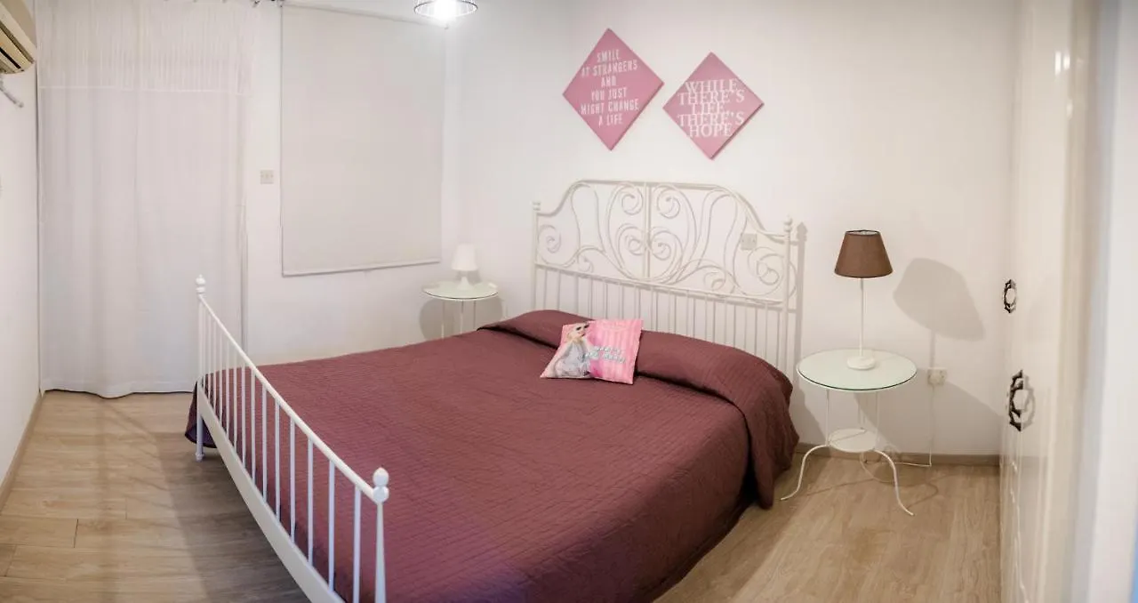 Angela'S Luxury Apartments Larnaca